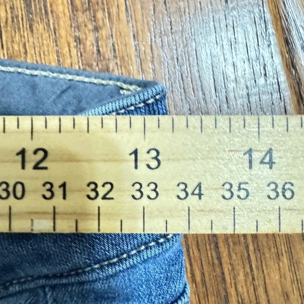 Paige Denim Women Size 25 Blue Medium Wash low rise straight‎ Leg Stretch Jeans